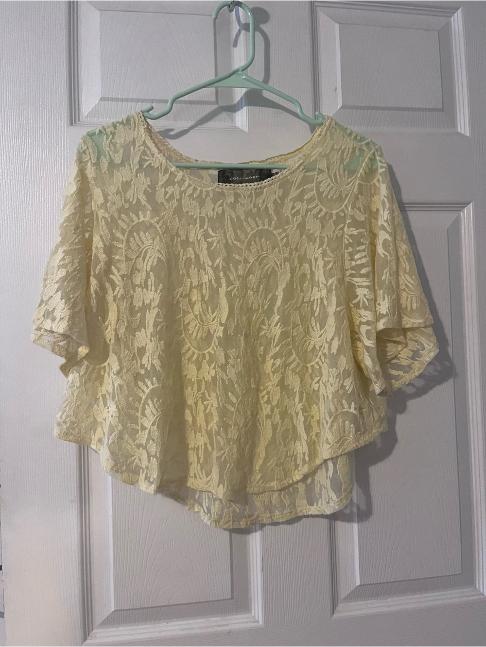 Code x Mode Lightweight Yellow Lace Cropped Top